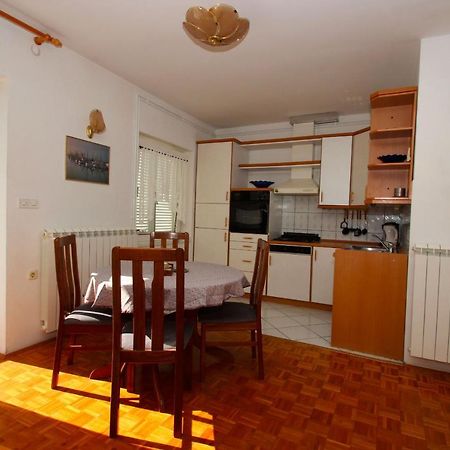 App Blazekovic Apartamento Crikvenica Exterior foto